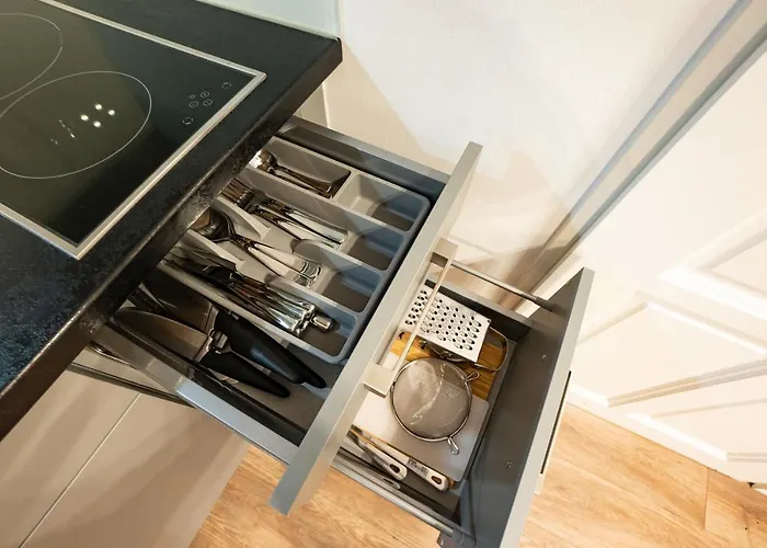 Appartamento Stylish With Dedicated Working Space And Super King-size Bed Located Between Centre And Donau River *
