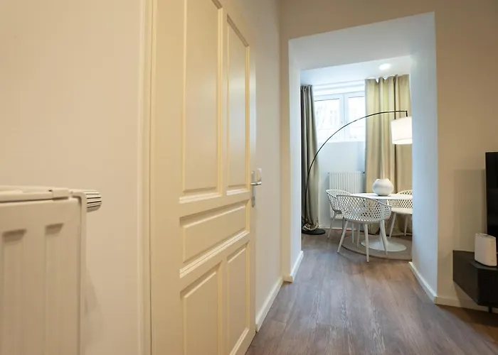 Appartamento Stylish With Dedicated Working Space And Super King-size Bed Located Between Centre And Donau River *