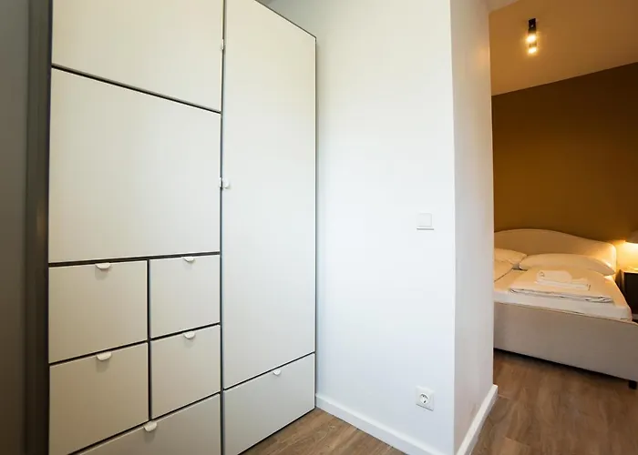 Appartamento Stylish With Dedicated Working Space And Super King-size Bed Located Between Centre And Donau River *