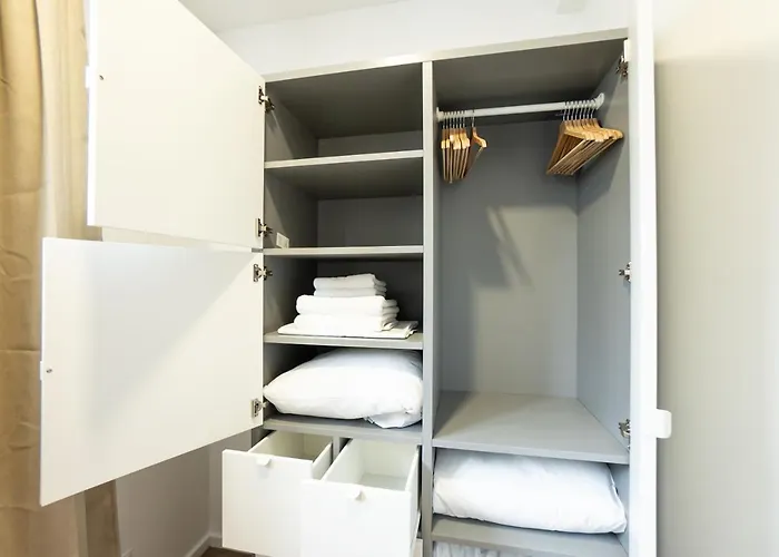 Appartamento Stylish With Dedicated Working Space And Super King-size Bed Located Between Centre And Donau River